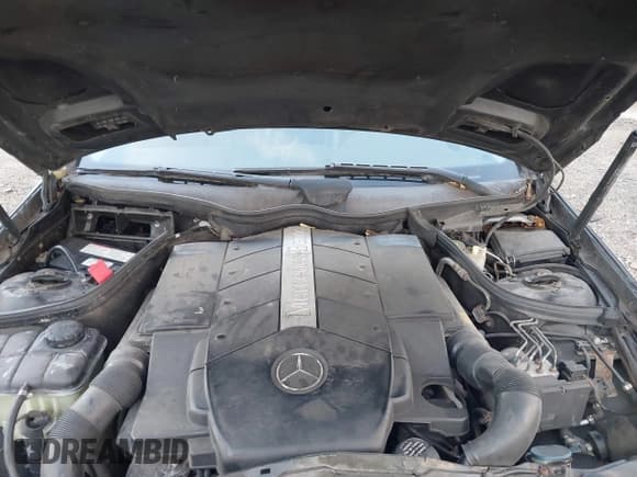 ✅ 2005 Mercedes-Benz CLK 500 • VIN: WDBTJ75J55F154291 • Lot: 43695340. Listed on IAAI with 119,811 mi. Free auction sales archive from the USA and detailed vehicle history report at DreamBid. Image 10.