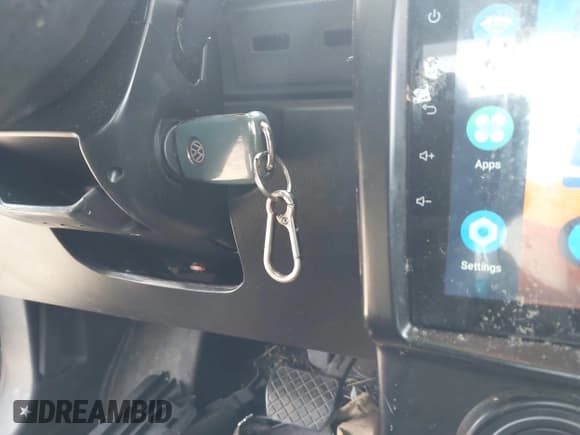 ✅ 2010 Volkswagen Beetle • VIN: 3VWRW3AG1AM030235 • Lot: 41513192. Wystawiony na IAAI z przebiegiem 87 588 mil. Bezpłatny archiwum sprzedaży aukcyjnych z USA i szczegółowy raport historii pojazdu na DreamBid. Zdjęcie 11.