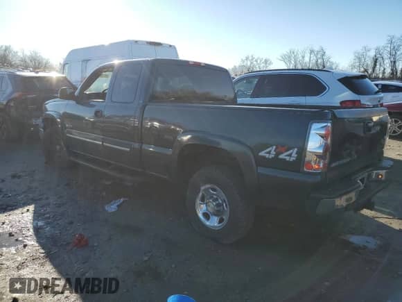 ✅ 2004 Chevrolet Silverado 2500 LS • VIN: 1GCGK29U24Z109930 • Lot: 50137625. Wystawiony na Copart z przebiegiem 309 478 mil. Bezpłatny archiwum sprzedaży aukcyjnych z USA i szczegółowy raport historii pojazdu na DreamBid. Zdjęcie 2.