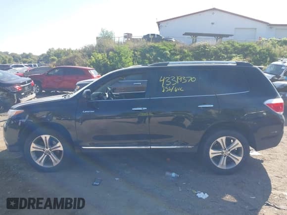 ✅ 2011 Toyota Highlander Limited • VIN: 5TDDK3EH6BS082926 • Лот: 43319370. Опубликован ранее на IAAI с пробегом 249 404 миль. Бесплатный доступ к архиву аукционных продаж из США и подробный отчёт об истории автомобиля на DreamBid. Изображение 14.