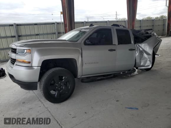 ✅ 2017 Chevrolet Silverado 1500 Custom • VIN: 1GCRCPEH3HZ267419 • Lot: 83856444. Wystawiony na Copart z przebiegiem 78 952 mil. Bezpłatny archiwum sprzedaży aukcyjnych z USA i szczegółowy raport historii pojazdu na DreamBid. Zdjęcie 1.