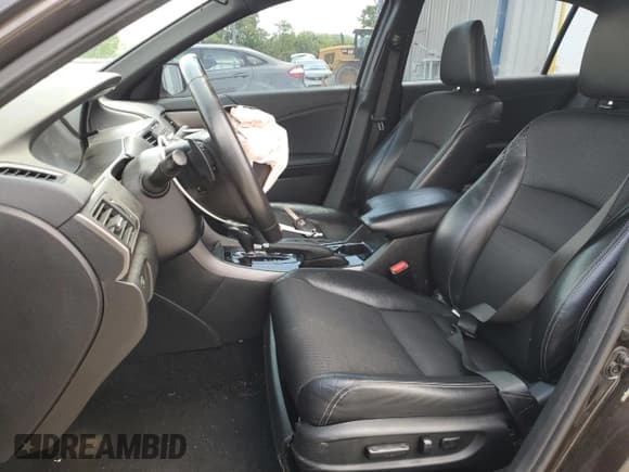 ✅ 2016 Honda Accord Sport • VIN: 1HGCR2F58GA037790 • Lot: 56922585. Listed on Copart with 224,597 mi. Free auction sales archive from the USA and detailed vehicle history report at DreamBid. Image 7.