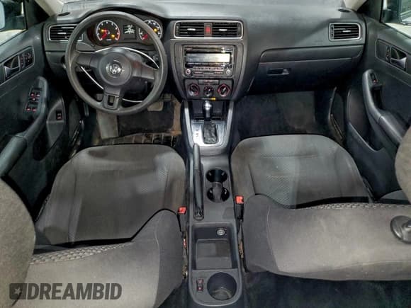 ✅ 2013 Volkswagen Jetta • VIN: 3VW2K7AJ6DM210878 • Lot: 95690495. Listed on Copart with 141,313 mi. Free auction sales archive from the USA and detailed vehicle history report at DreamBid. Image 8.