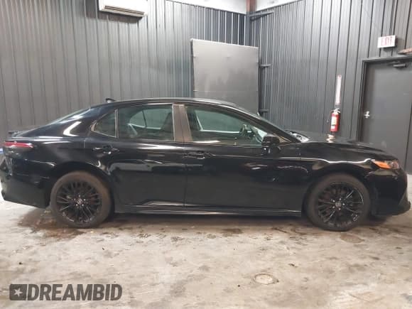 ✅ 2020 Toyota Camry SE • VIN: 4T1G11AK9LU323697 • Лот: 40854920. Опубликован ранее на IAAI с пробегом 173 051 миль. Бесплатный доступ к архиву аукционных продаж из США и подробный отчёт об истории автомобиля на DreamBid. Изображение 12.