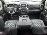 ✅ 2019 Chevrolet Silverado 1500 LT • VIN: 1GCUYDED4KZ135834 • Lot: 75941504. Wystawiony na Copart z przebiegiem 38 495 mil. Bezpłatny archiwum sprzedaży aukcyjnych z USA i szczegółowy raport historii pojazdu na DreamBid. Zdjęcie 8.