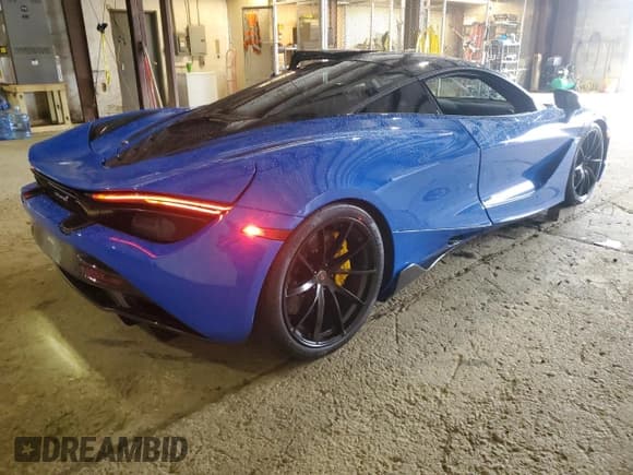 ✅ 2018 McLaren 720S • VIN: SBM14DCA1JW000261 • Lot: 53197894. Wystawiony na Copart z przebiegiem 16 674 mil. Bezpłatny archiwum sprzedaży aukcyjnych z USA i szczegółowy raport historii pojazdu na DreamBid. Zdjęcie 3.