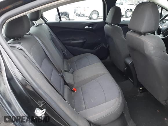 ✅ 2017 Chevrolet Cruze LS • VIN: 1G1BC5SMXH7234574 • Лот: 67185432. Опубликован ранее на Copart с пробегом 114 817 миль. Бесплатный доступ к архиву аукционных продаж из США и подробный отчёт об истории автомобиля на DreamBid. Изображение 6.