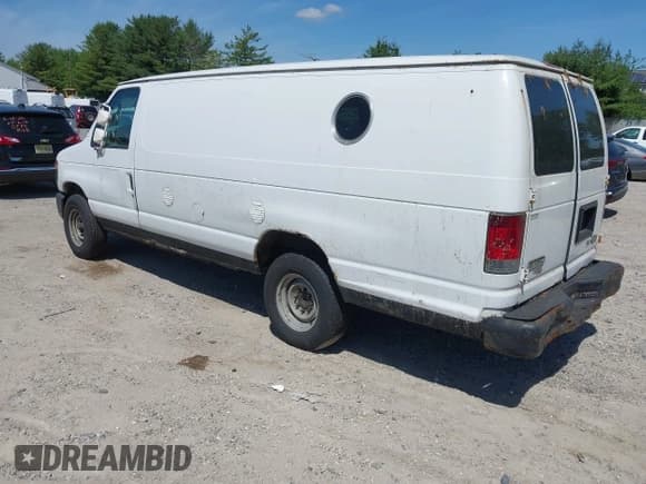 ✅ 2011 Ford Econoline Cargo Commercial • VIN: 1FDSS3EL7BDA76197 • Lot: 42317052. Listed on IAAI with 380,840 mi. Free auction sales archive from the USA and detailed vehicle history report at DreamBid. Image 3.