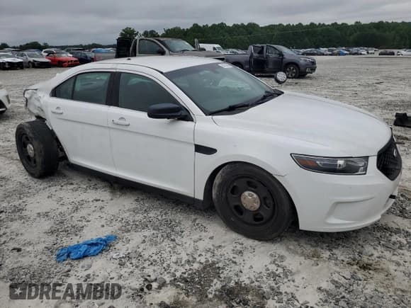 ✅ 2016 Ford Police Interceptor • VIN: 1FAHP2MT2GG154666 • Lot: 60704855. Listed on Copart with 90,210 mi. Free auction sales archive from the USA and detailed vehicle history report at DreamBid. Image 4.