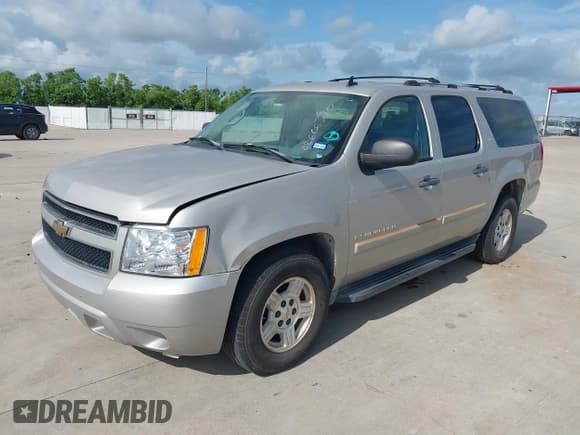 ✅ 2007 Chevrolet Suburban LT • VIN: 3GNFC16037G199184 • Lot: 42666370. Listed on IAAI with 259,929 mi. Free auction sales archive from the USA and detailed vehicle history report at DreamBid. Image 2.