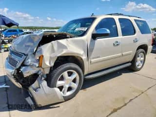 2008 Chevrolet Tahoe LTZ z VIN 1GNFK130X8J209183, wystawiony jako Copart lot #84020575 z przebiegiem 150 121 mil mil oraz Szkoda całkowita • Salvage title. Historia ofert i sprzedaży dostępna na DreamBid. Obrazek 1.