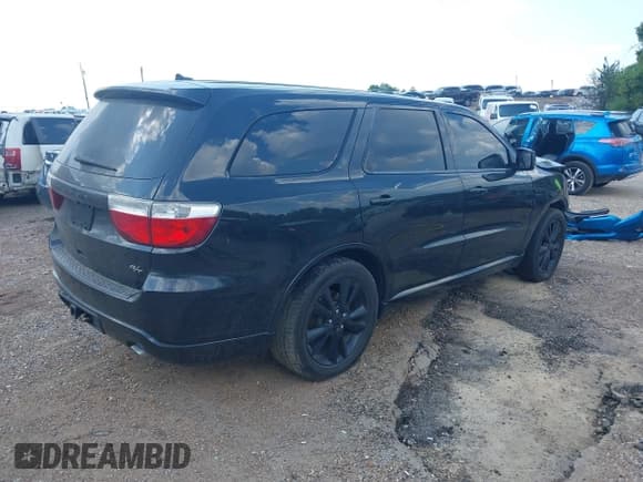 ✅ 2013 Dodge Durango R/T • VIN: 1C4SDJCT5DC695850 • Lot: 43028460. Listed on IAAI with 216,580 mi. Free auction sales archive from the USA and detailed vehicle history report at DreamBid. Image 4.