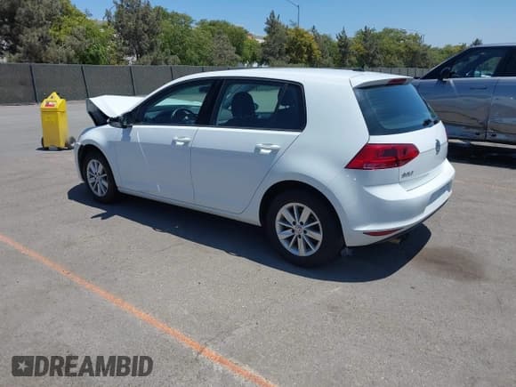 ✅ 2015 Volkswagen Golf TSI S • VIN: 3VW217AU2FM090531 • Lot: 42620416. Listed on IAAI with 70,120 mi. Free auction sales archive from the USA and detailed vehicle history report at DreamBid. Image 3.