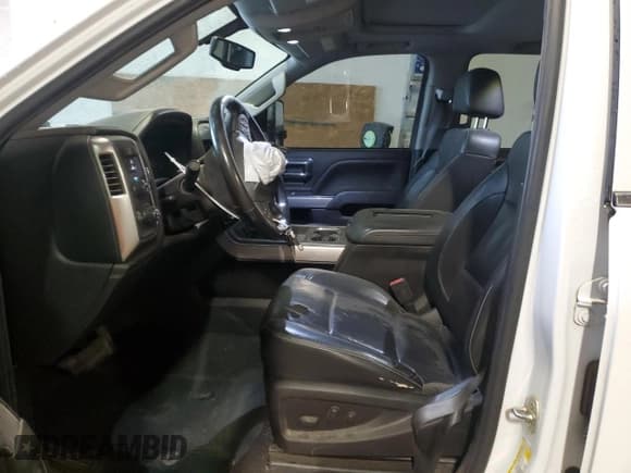 ✅ 2019 Chevrolet Silverado 2500HD LTZ • VIN: 1GC1KTEG2KF135941 • Lot: 84884205. Wystawiony na Copart z przebiegiem 154 395 mil. Bezpłatny archiwum sprzedaży aukcyjnych z USA i szczegółowy raport historii pojazdu na DreamBid. Zdjęcie 7.