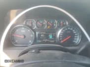 ✅ 2015 Chevrolet Suburban LT • VIN: 1GNSKJKCXFR531718 • Lot: 69665234. Wystawiony na Copart z przebiegiem 283 195 mil. Bezpłatny archiwum sprzedaży aukcyjnych z USA i szczegółowy raport historii pojazdu na DreamBid. Zdjęcie 9.