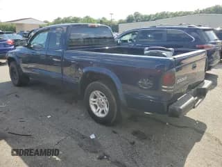 ✅ 2004 Dodge Dakota Sport • VIN: 1D7GL32KX4S653750 • Lot: 63907154. Wystawiony na Copart z przebiegiem 133 226 mil. Bezpłatny archiwum sprzedaży aukcyjnych z USA i szczegółowy raport historii pojazdu na DreamBid. Zdjęcie 2.