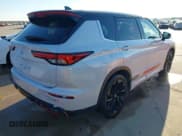 ✅ 2024 Mitsubishi Outlander SE • VIN: JA4J4VA85RZ068663 • Lot: 43882728. Listed on IAAI with 20,560 mi. Free auction sales archive from the USA and detailed vehicle history report at DreamBid. Image 4.