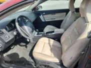 ✅ 2012 Volvo C70 T5 • VIN: YV1672MC8CJ126251 • Lot: 63869865. Wystawiony na Copart z przebiegiem 90 805 mil. Bezpłatny archiwum sprzedaży aukcyjnych z USA i szczegółowy raport historii pojazdu na DreamBid. Zdjęcie 7.