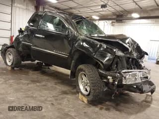 ✅ 2011 Chevrolet Silverado 1500 LT • VIN: 3GCUKSE26BG237706 • Lot: 42977372. Listed on IAAI with 146,654 mi. Free auction sales archive from the USA and detailed vehicle history report at DreamBid. Image 1.