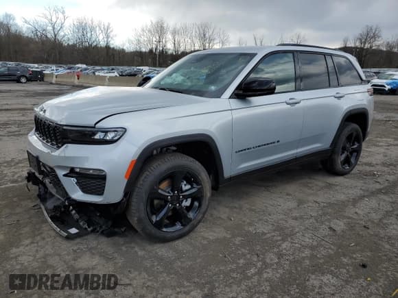 ✅ 2025 Jeep Grand Cherokee Limited • VIN: 1C4RJHBG7S8654589 • Лот: 53150215. Опубликован ранее на Copart с пробегом 118 миль. Бесплатный доступ к архиву аукционных продаж из США и подробный отчёт об истории автомобиля на DreamBid. Изображение 1.