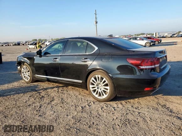✅ 2014 Lexus LS 460 • VIN: JTHBL5EF4E5132004 • Лот: 85644115. Опубликован ранее на Copart с пробегом 123 522 миль. Бесплатный доступ к архиву аукционных продаж из США и подробный отчёт об истории автомобиля на DreamBid. Изображение 2.