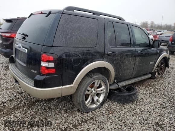 ✅ 2008 Ford Explorer • VIN: 1FMEU84868UA32265 • Лот: 80699754. Опубликован ранее на Copart с пробегом 103 440 миль. Бесплатный доступ к архиву аукционных продаж из США и подробный отчёт об истории автомобиля на DreamBid. Изображение 3.