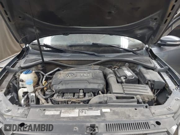 ✅ 2015 Volkswagen Passat S • VIN: 1VWAT7A30FC062452 • Лот: 43369050. Опубликован ранее на IAAI с пробегом 112 534 миль. Бесплатный доступ к архиву аукционных продаж из США и подробный отчёт об истории автомобиля на DreamBid. Изображение 10.