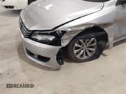 ✅ 2012 Volkswagen Passat S • VIN: 1VWAP7A30CC079865 • Lot: 42562191. Wystawiony na IAAI z przebiegiem 122 289 mil. Bezpłatny archiwum sprzedaży aukcyjnych z USA i szczegółowy raport historii pojazdu na DreamBid. Zdjęcie 6.