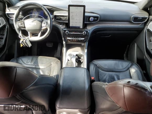 ✅ 2021 Ford Explorer Platinum • VIN: 1FM5K8HC8MGA32202 • Lot: 47875275. Listed on Copart with 62,640 mi. Free auction sales archive from the USA and detailed vehicle history report at DreamBid. Image 8.