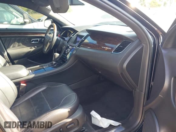 ✅ 2018 Ford Taurus Limited • VIN: 1FAHP2F8XJG102329 • Лот: 43022041. Опубликован ранее на IAAI с пробегом 66 347 миль. Бесплатный доступ к архиву аукционных продаж из США и подробный отчёт об истории автомобиля на DreamBid. Изображение 5.