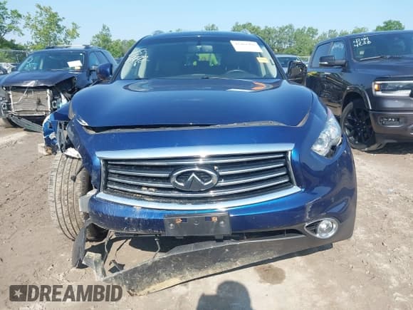 ✅ 2016 Infiniti QX70 • VIN: JN8CS1MW5GM750920 • Lot: 42461404. Listed on IAAI with 145,116 mi. Free auction sales archive from the USA and detailed vehicle history report at DreamBid. Image 12.