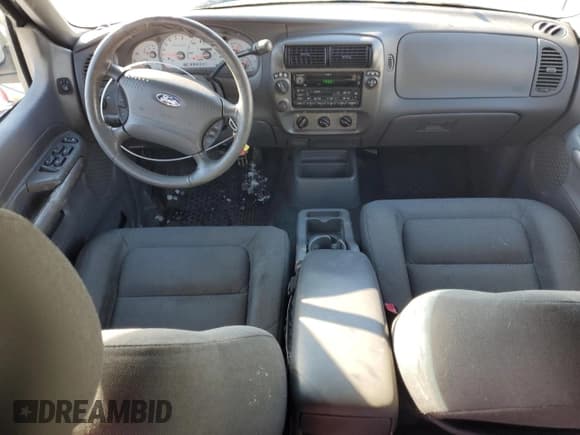 ✅ 2001 Ford Explorer Sport Trac • VIN: 1FMZU77E91UA71967 • Лот: 44801705. Опубликован ранее на Copart с пробегом 142 243 миль. Бесплатный доступ к архиву аукционных продаж из США и подробный отчёт об истории автомобиля на DreamBid. Изображение 8.