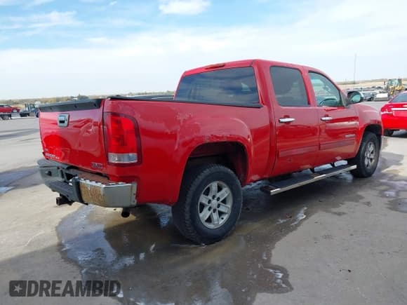 ✅ 2010 GMC Sierra 1500 SLE • VIN: 3GTRKVE33AG190388 • Lot: 43628420. Listed on IAAI with 148,763 mi. Free auction sales archive from the USA and detailed vehicle history report at DreamBid. Image 4.