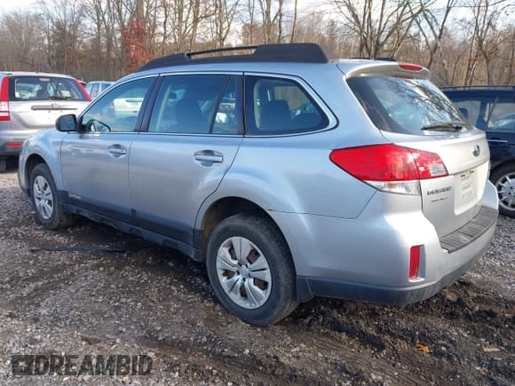 ✅ 2013 Subaru Outback 2.5i • VIN: 4S4BRBAC4D3224889 • Lot: 43716539. Wystawiony na IAAI z przebiegiem 169 190 mil. Bezpłatny archiwum sprzedaży aukcyjnych z USA i szczegółowy raport historii pojazdu na DreamBid. Zdjęcie 3.