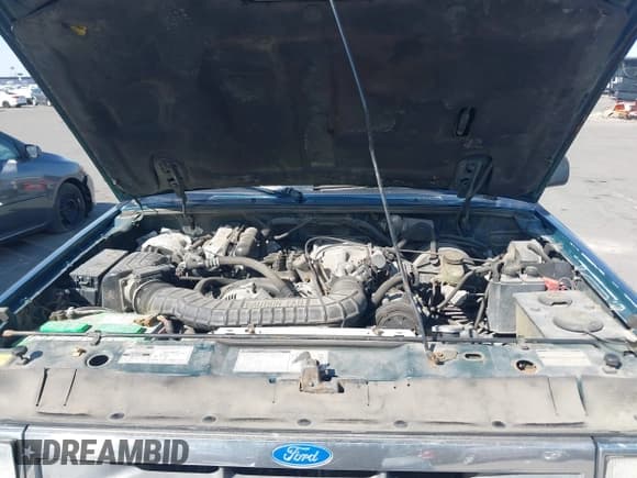 ✅ 1994 Ford Explorer Eddie Bauer • VIN: 1FMDU34X8RUD42781 • Lot: 42598864. Listed on IAAI with 263,041 mi. Free auction sales archive from the USA and detailed vehicle history report at DreamBid. Image 10.