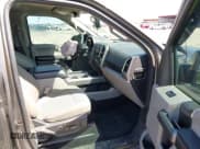 ✅ 2017 Ford F-150 XL • VIN: 1FTEW1CF2HKC53850 • Lot: 41996911. Wystawiony na IAAI z przebiegiem 234 649 mil. Bezpłatny archiwum sprzedaży aukcyjnych z USA i szczegółowy raport historii pojazdu na DreamBid. Zdjęcie 5.