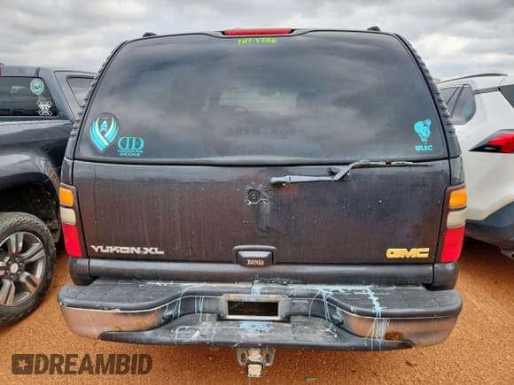 ✅ 2004 GMC Yukon XL SLT • VIN: 3GKFK16Z44G250749 • Лот: 92877115. Опубликован ранее на Copart с пробегом 237 407 миль. Бесплатный доступ к архиву аукционных продаж из США и подробный отчёт об истории автомобиля на DreamBid. Изображение 6.