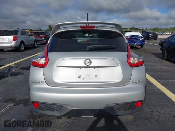 ✅ 2015 Nissan Juke S • VIN: JN8AF5MV3FT550827 • Lot: 43108431. Wystawiony na IAAI z przebiegiem 95 041 mil. Bezpłatny archiwum sprzedaży aukcyjnych z USA i szczegółowy raport historii pojazdu na DreamBid. Zdjęcie 17.