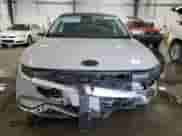 ✅ 2022 Hyundai Ioniq 5 Limited • VIN: KM8KRDAF4NU118833 • Лот: 70930755. Опубликован ранее на Copart с пробегом 29 906 миль. Бесплатный доступ к архиву аукционных продаж из США и подробный отчёт об истории автомобиля на DreamBid. Изображение 5.