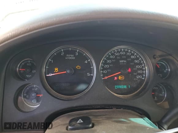 ✅ 2013 Chevrolet Silverado 2500HD LTZ • VIN: 1GC1KYC8XDF168990 • Lot: 68186295. Wystawiony na Copart z przebiegiem 335 701 mil. Bezpłatny archiwum sprzedaży aukcyjnych z USA i szczegółowy raport historii pojazdu na DreamBid. Zdjęcie 9.