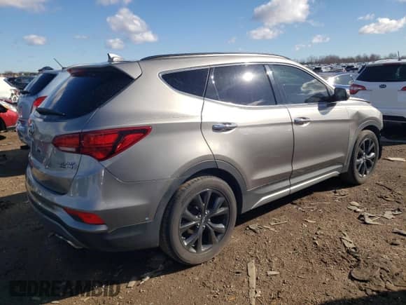 ✅ 2017 Hyundai Santa Fe Ultimate • VIN: 5XYZWDLA6HG395339 • Lot: 43428373. Wystawiony na Copart z przebiegiem 87 532 mil mil. Skorzystaj z bezpłatnego archiwum sprzedaży aukcyjnych z USA i zobacz szczegółowy raport historii pojazdu na DreamBid. Zdjęcie 3.