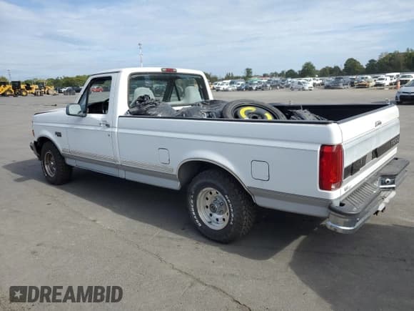 ✅ 1996 Ford F-150 • VIN: 1FTEF15Y9TNA10266 • Lot: 71844684. Wystawiony na Copart z przebiegiem 58 982 mil. Bezpłatny archiwum sprzedaży aukcyjnych z USA i szczegółowy raport historii pojazdu na DreamBid. Zdjęcie 2.
