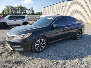 ✅ 2016 Honda Accord EX • VIN: 1HGCR2F00GA061960 • Lot: 81572585. Wystawiony na Copart z przebiegiem 111 856 mil. Bezpłatny archiwum sprzedaży aukcyjnych z USA i szczegółowy raport historii pojazdu na DreamBid. Zdjęcie 1.