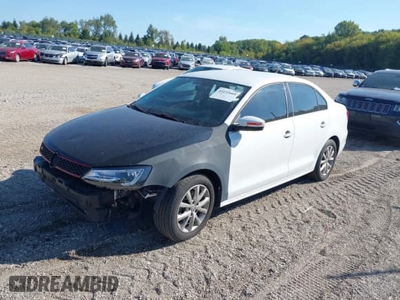 ✅ 2014 Volkswagen Jetta SE • VIN: 3VWD07AJ2EM293483 • Lot: 43232660. Listed on IAAI with 133,414 mi. Free auction sales archive from the USA and detailed vehicle history report at DreamBid. Image 2.