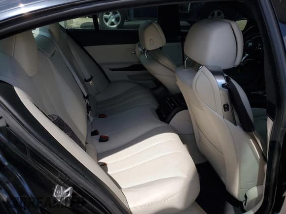 ✅ 2014 BMW 6 Series 640i • VIN: WBA6A0C5XED317733 • Lot: 51289785. Wystawiony na Copart z przebiegiem 120 455 mil. Bezpłatny archiwum sprzedaży aukcyjnych z USA i szczegółowy raport historii pojazdu na DreamBid. Zdjęcie 10.