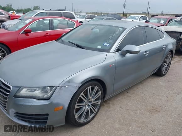 ✅ 2013 Audi A7 Premium Plus • VIN: WAUYGAFC1DN069906 • Lot: 41906962. Listed on IAAI with 203,149 mi. Free auction sales archive from the USA and detailed vehicle history report at DreamBid. Image 17.