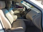 ✅ 2014 Nissan Pathfinder SL • VIN: 5N1AR2MM3EC716766 • Lot: 43764070. Wystawiony na IAAI z przebiegiem 205 031 mil. Bezpłatny archiwum sprzedaży aukcyjnych z USA i szczegółowy raport historii pojazdu na DreamBid. Zdjęcie 5.