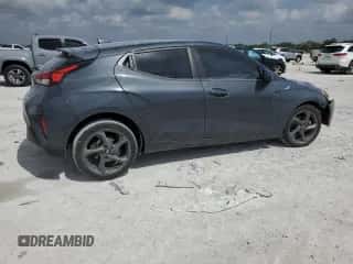 2019 Hyundai Veloster 2.0 z VIN KMHTG6AF4KU013159, wystawiony jako Copart lot #47731345 z przebiegiem Nie podano mil oraz Nie do naprawy • Non repairable. Historia ofert i sprzedaży dostępna na DreamBid. Obrazek 3.