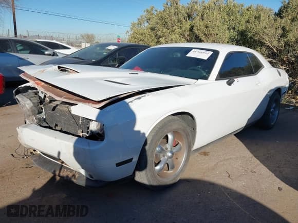 ✅ 2013 Dodge Challenger R/T • VIN: 2C3CDYBT2DH601018 • Lot: 41301532. Wystawiony na IAAI z przebiegiem 129 447 mil. Bezpłatny archiwum sprzedaży aukcyjnych z USA i szczegółowy raport historii pojazdu na DreamBid. Zdjęcie 6.