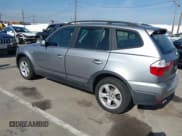 ✅ 2007 BMW X3 3.0si • VIN: WBXPC93417WF09729 • Lot: 43725655. Listed on IAAI with 91,689 mi. Free auction sales archive from the USA and detailed vehicle history report at DreamBid. Image 3.